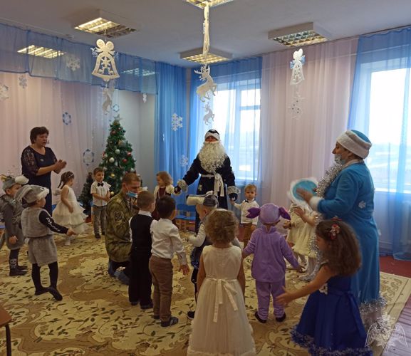Новогодние утренники «Чудеса под новый год…»