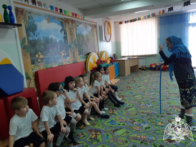 СПОРТИВНОЕ РАЗВЛЕЧЕНИЕ "ИГРЫ НАШИХ БАБУШЕК"