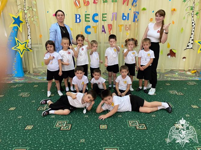 СПОРТИВНОЕ РАЗВЛЕЧЕНИЕ "ВЕСЕЛЫЕ ОСЕННИЕ СТАРТЫ"