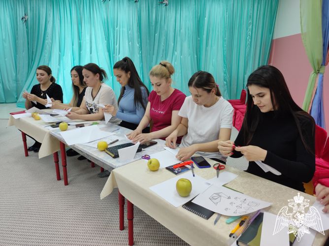 СЕМИНАР-ПРАКТИКУМ ДЛЯ ПЕДАГОГОВ "ЭКОЛОГИЧЕСКАЯ РАДУГА". ПОДГОТОВИЛА ЗАМЕСТИТЕЛЬ ЗАВЕДУЮЩЕГО ПО ВОСПИТАТЕЛЬНОЙ РАБОТЕ РОТАТАЯ Е.А.