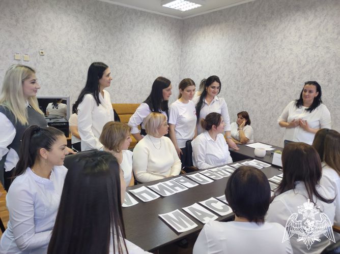 Семинар-практикум "Современные подходы к трудовому воспитанию дошкольников в свете ФГОС". Подготовила заместитель заведующего по воспитательной работе Ротатая Е. А.