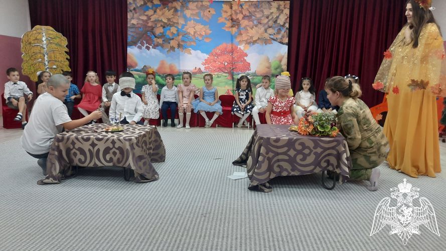 Праздник "Осень в гости заходи"
