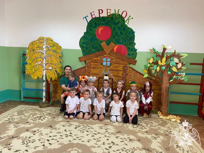 Физкультурное развлечение "Теремок"