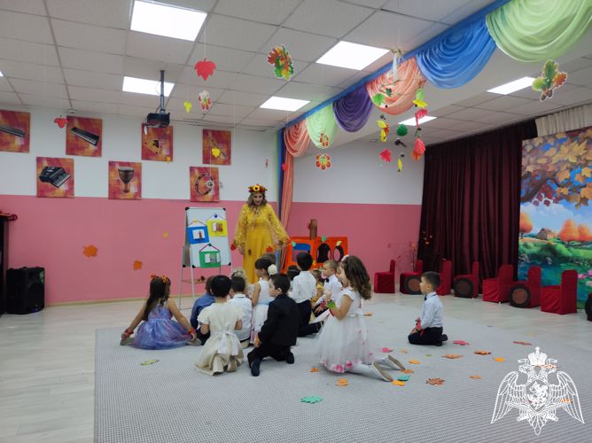 Праздник "Осень в гости заходи"