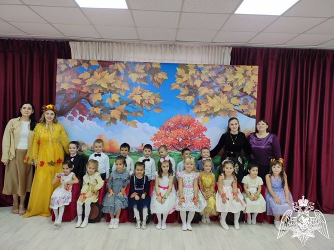 Праздник "Осень в гости заходи"