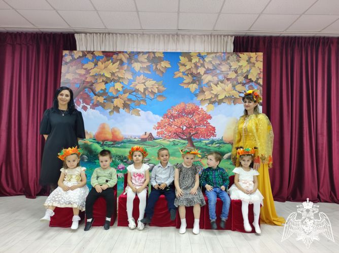 Праздник "Осень в гости заходи"