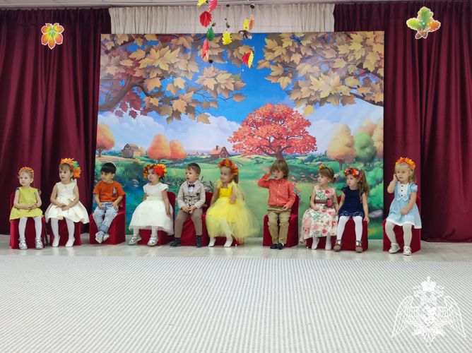 Праздник "Осень в гости заходи"