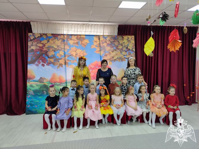 Праздник "Осень в гости заходи"