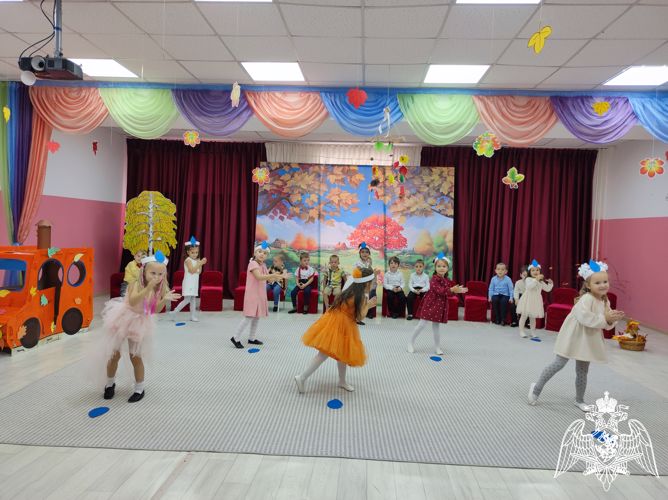 Праздник "Осень в гости заходи"