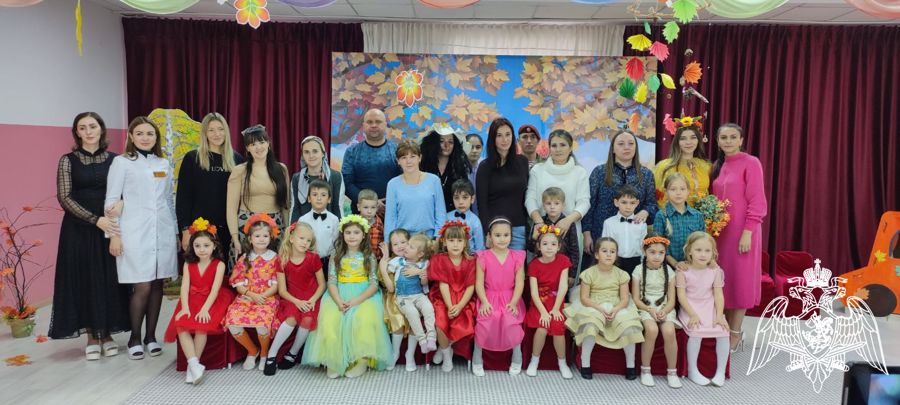 Праздник "Осень в гости заходи"