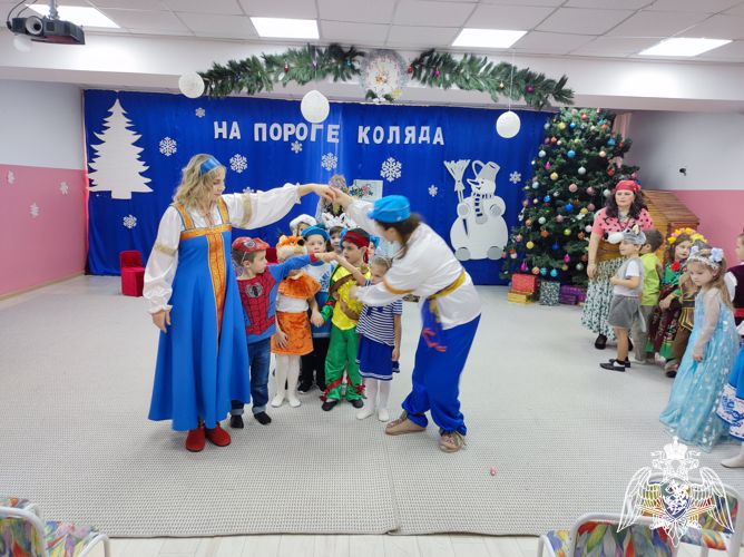 Фольклорное развлечение "На пороге Коляда"