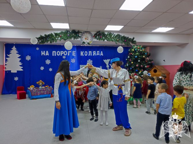 Фольклорное развлечение "На пороге Коляда"