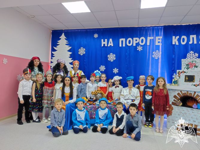 Фольклорное развлечение "На пороге Коляда"