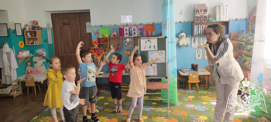 Практикум "Учимся правильно дышать". Провела медсестра Шихаева Р.А.