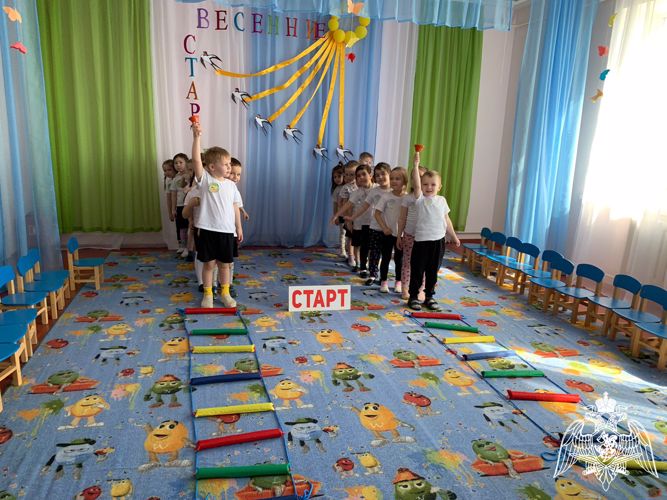 Спортивное развлечение  "Весенние старты" Провела инструктор по физической культуре Эседова Д.А.