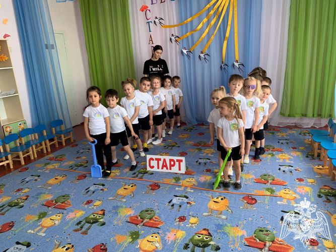 Спортивное развлечение "Весенние старты" Провела инструктор по физической культуре Эседова Д.А.