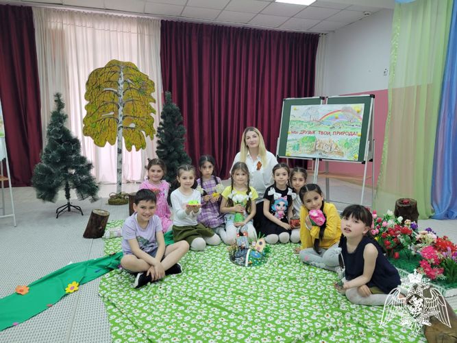 Открытое занятие по самообразованию с детьми подготовительной группы на тему: "Планета земля в опасности". Провела воспитатель Султанова Т.Р.