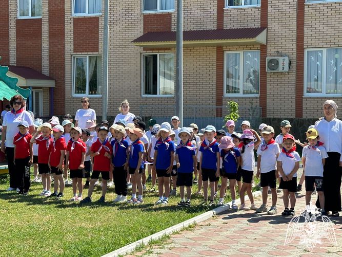Спортивный праздник, посвященный Дню независимости России «Мы живём в России!»