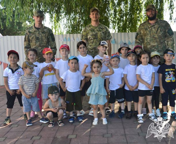 В Урус-Мартане проходит акция «Каникулы с Росгвардией»