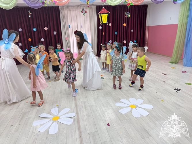 Развлечение  "День рождения Феи цветов"