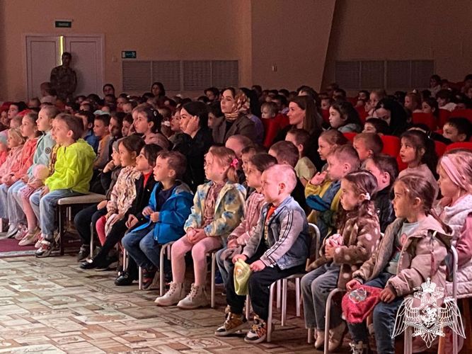 Воспитанники ФГКДОУ «Звездочка» посетили кукольный театр