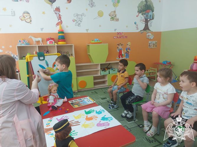 В рамках дня толерантности в ФГКДОУ «Звездочка» были организованы и проведены различные мероприятия