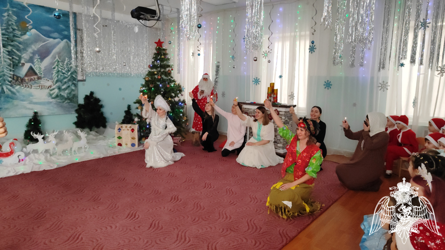  Новогодние утренники 