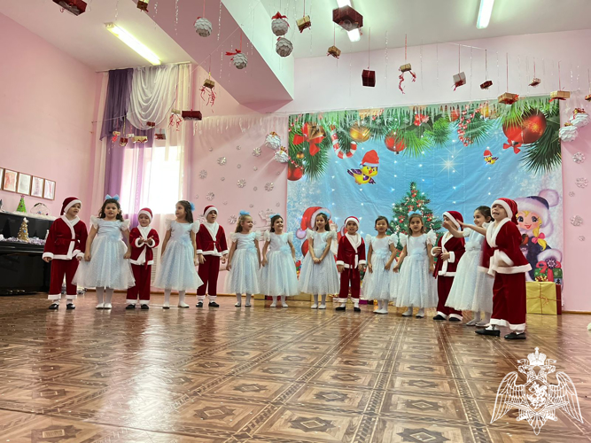 В ФГКДОУ «Звездочка» (г.Гудермес) прошли новогодние утренники