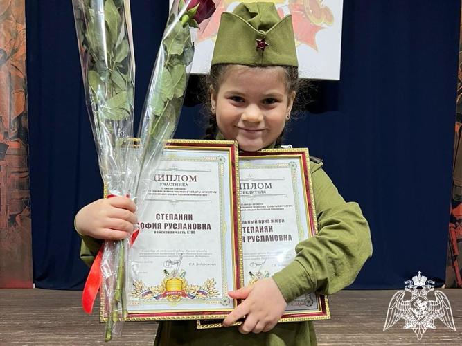 Воспитанница  ФГКДОУ «Звездочка»  Степанян София приняла участие в смотре-конкурсе самодеятельного художественного творчества «Солдаты Антитеррора» 
