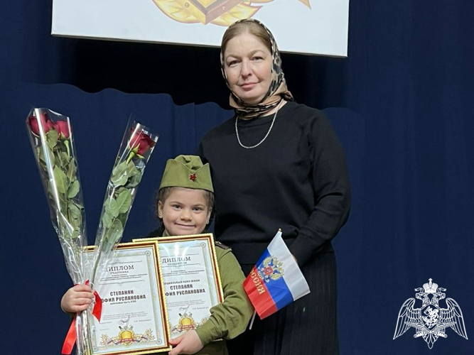 Воспитанница  ФГКДОУ «Звездочка»  Степанян София приняла участие в смотре-конкурсе самодеятельного художественного творчества «Солдаты Антитеррора» 