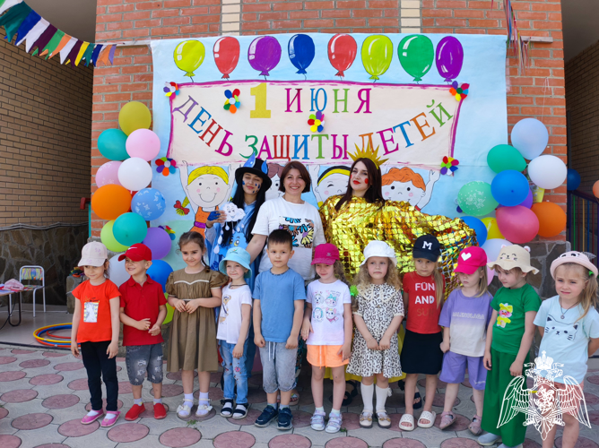 Праздник ко Дню защиты детей "Солнечная сказка"