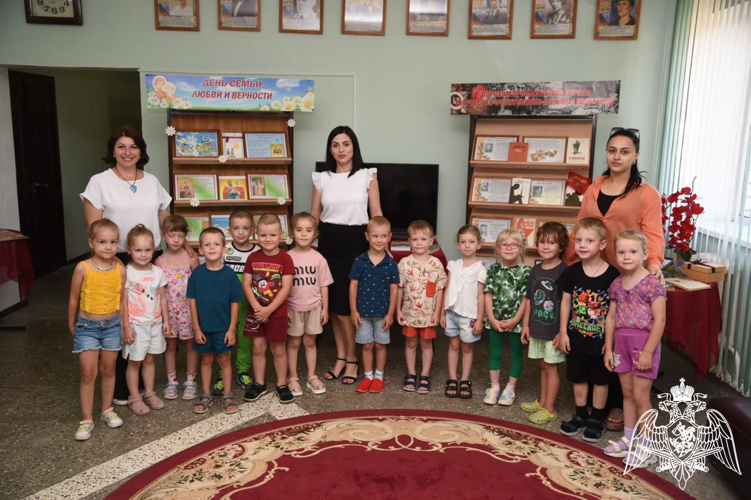 Экскурсия в библиотеку