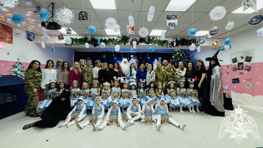 Новогодний утренник "Волшебный сундучок" в ФГКДОУ "Звездочка" войск национальной гвардии Российской Федерации г. Грозный (корпус 2) в старшей группе № 8. 