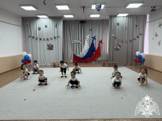 Музыкально-спортивные праздники, повященные Дню защитника Отечества. Мероприятия прошли в филиале № 1.