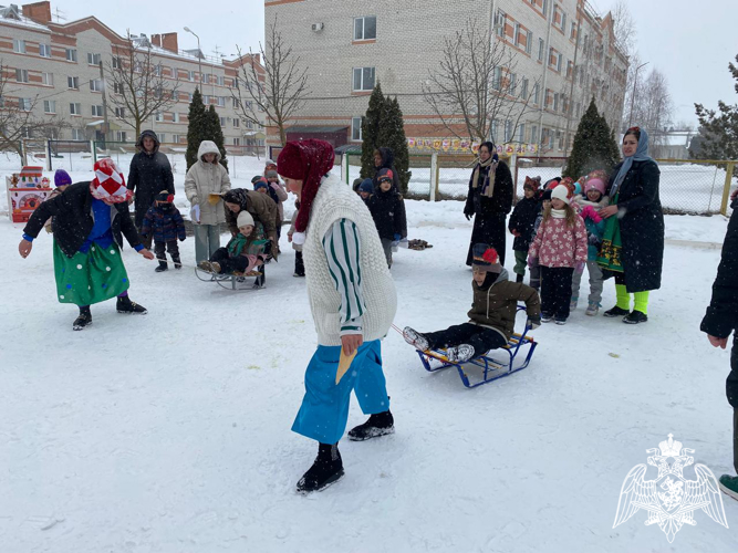 Праздник "Масленица хороша-широка ее душа!" Мероприятия прошли в филиале № 1.