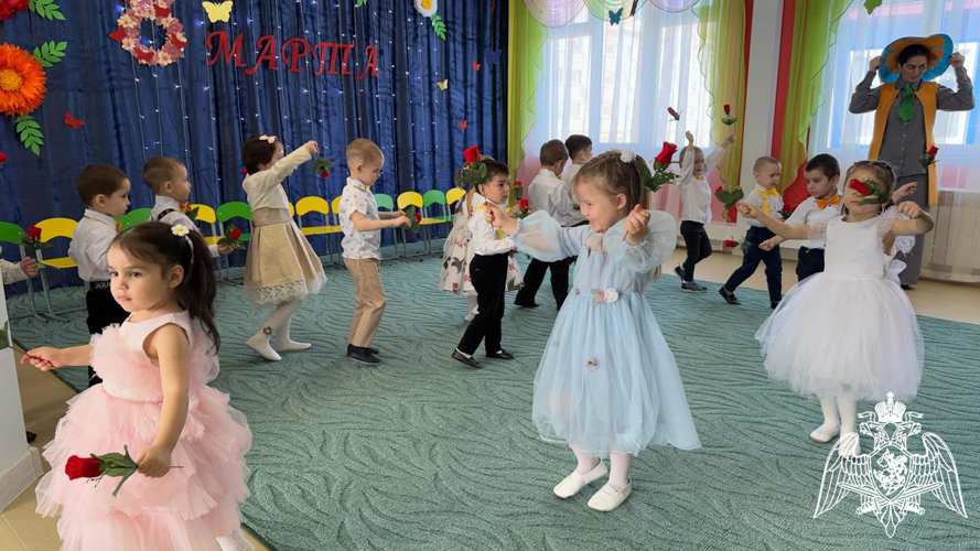 Праздник посвященный 8 Марта «Волшебные бусы». Мероприятия прошли в 3 корпусе.