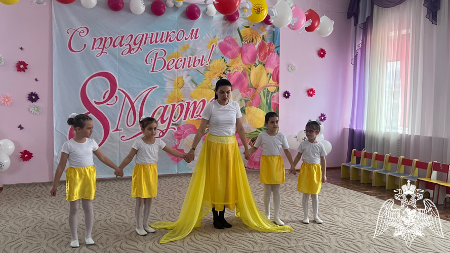 Праздник посвященный 8 Марта.Мероприятия прошли в филиале №3.