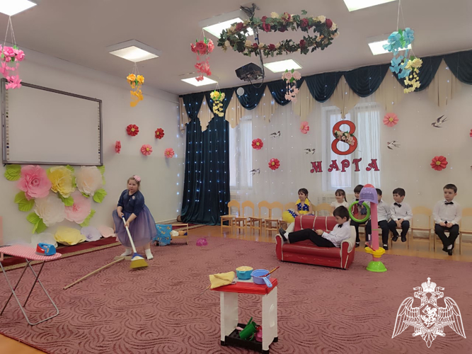 Праздник посвященный 8 Марта.Мероприятия прошли в филиале № 4.