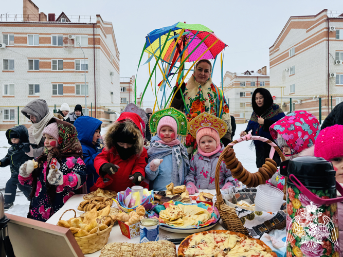 Праздник "Расступись, честной народ! В гости к нам Весна идет!"