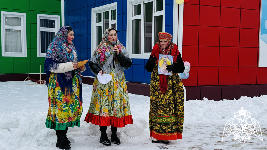Праздник "Расступись, честной народ! В гости к нам Весна идет!"