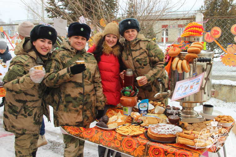 Праздник "Расступись, честной народ! В гости к нам Весна идет!"