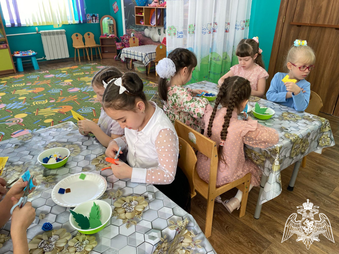   Выставка «Портрет любимой мамочки».