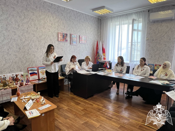 Педагогический совет по теме "Система работы в ДОУ по воспитанию нравственно- патриотических чувств у дошкольников».