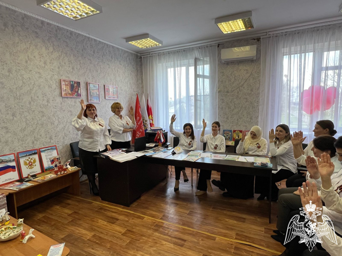 Педагогический совет по теме "Система работы в ДОУ по воспитанию нравственно- патриотических чувств у дошкольников».