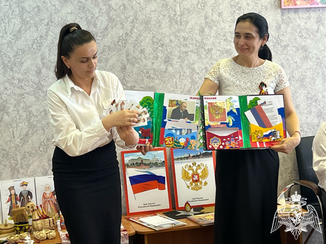 Педагогический совет по теме "Система работы в ДОУ по воспитанию нравственно- патриотических чувств у дошкольников».