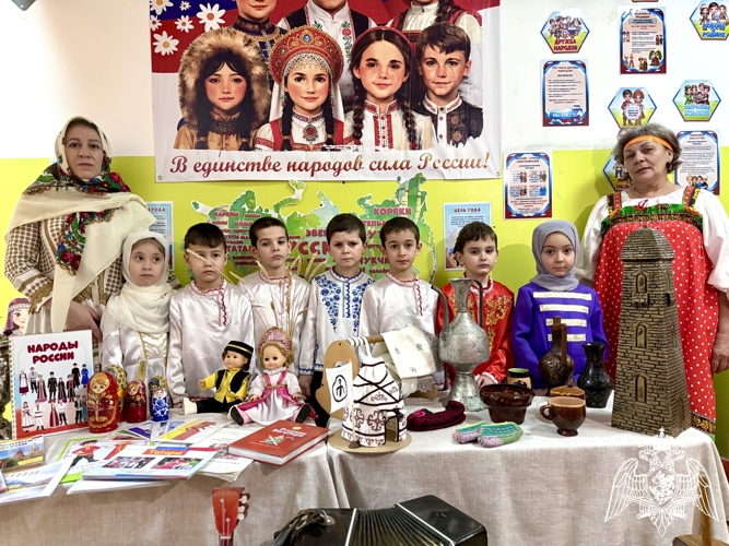 Открытие мини-музея "Моя Россия" в филиале № 1 детского сада "Звездочка" ст. Наурская