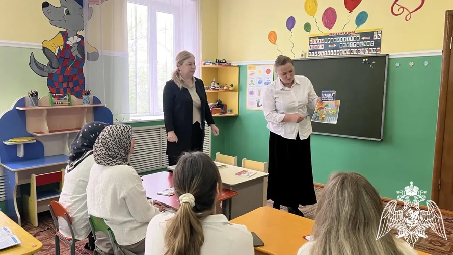 В филиале №3 детского сада "Звездочка" г. Гудермес в соответствии с методическими рекомендациями Минпросвещения РФ прошёл комплекс мероприятий по обучению основам безопасного поведения