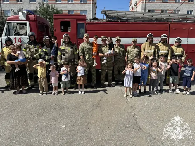 В филиале № 1 детского сада "Звездочка" ст. Наурская прошла учебная тренировка по эвакуации при пожаре 